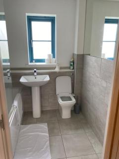 4 bedroom bungalow in Frampton - Bristol - 9