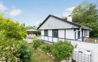 3 Bedroom Beautiful Home In Ølsted - Ølsted - 0