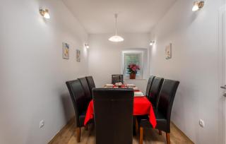 Lovely Home In Zlobin With Sauna - Zlobin - 5