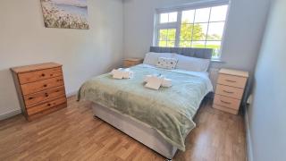 4 Bedroom Townhouse - Galway - 0