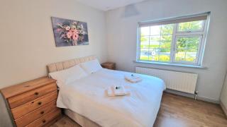 4 Bedroom Townhouse - Galway - 2