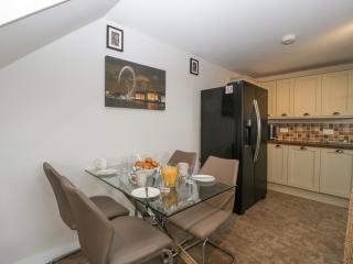 Top Lodge - Llanvair Discoed - 1