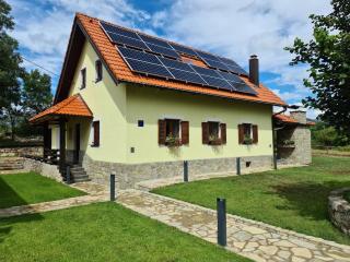 SPA HOLIDAY HOUSE REŽEK - Lovinac - Lovinac - 9