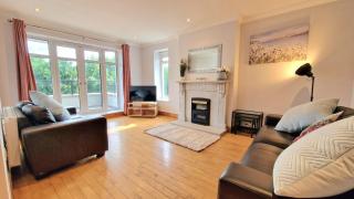 3 Bedroom City Centre Property - 0