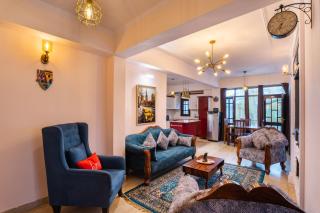 The Sunset Abode 4BR With Valley Views - 4