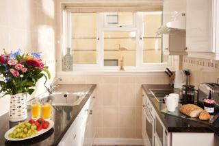 Bayfort Sea Studio - Comfortable Couples Retreat with Stunning Coastal Views - 5