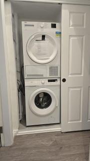 Central & Stylish, Two Bed, Two Bath - Galway - 8