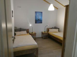 N3 Charmantes eingezäuntes Ferienhaus mit Garten - Butjadingen - 5