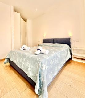 Hostdomus - White and Sea Suite - 4
