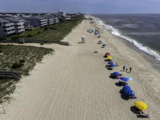 Pura Vida Pure Life - Expansive views of the ocean and wide sandy beach condo - Carolina Beach - 8