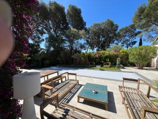 Villa dans Quartier résidentiel de Portissol à 500m de la plage et petits commerces - Sanary-sur-Mer - 1