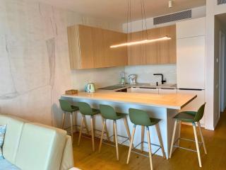 Luxury Apartment in SkyPark Residence, 26th floor - Castle view, Parking free - Bratislava - 7