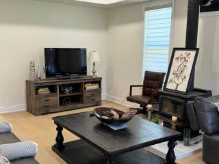 4-BDR Retreat near Niagara Falls - 9