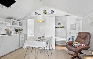 Beautiful Home In Nexø With Kitchen - 8
