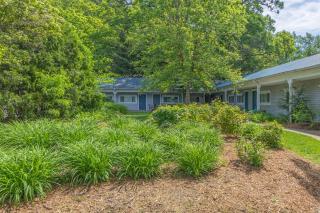 Arrowhead #4 - Walking distance to downtown Saugatuck, Updated studio - 2