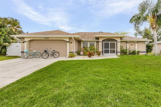 Outdoor Oasis, Heated Pool, Firepit, Bicycles, Pet-Friendly - Chateau Relaxo - Roelens - 7