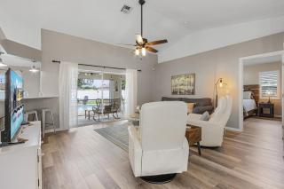 Outdoor Oasis, Heated Pool, Firepit, Bicycles, Pet-Friendly - Chateau Relaxo - Roelens - Cape Coral - 3