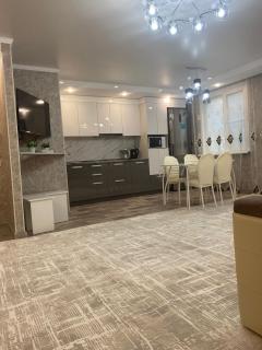 Трехкомнатные апартаменты - 0