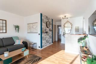 A10 - 1 BDR Heart of Juan les Pins 5 min Sea - AC & Balconies - Antibes - 4