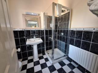 Rathmore House Bed & Breakfast - 8