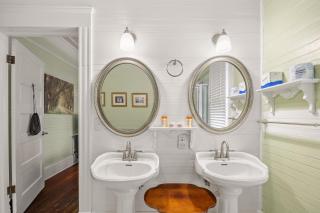 Coombs Inn & Suites - Apalachicola - 3