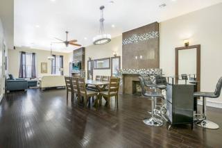 Carondelet Street Penthouse Close to City Attractions - New Orleans - 3