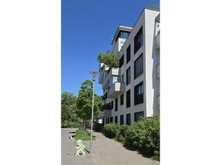 Stadtnahes Gästezimmer im Penthouse bei Esi - Tübingen - 4