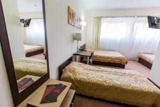 Astra Hotel - 9