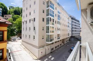 Skenderpasina Skyline 2-bedroom apartment with balcony - Sarajevo - 2