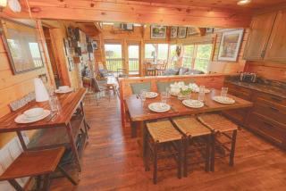 High Mountain Mist A Beautiful 4 Bedroom Cabin in Starr Crest Resort with hot tub and pool table - 4