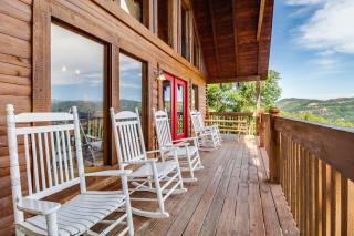 Bearhemain Rhapsody, a Private Cabin with Incredible Mountain Views, Near Dollywood!! - Sevierville - 6