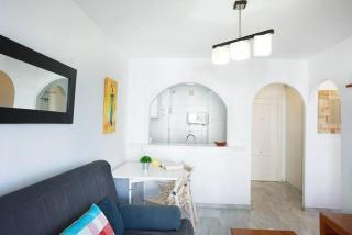 Piscina y playa en Laguna Beach Torrox - 9