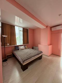 DreamHotel - 1