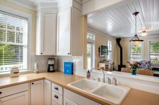 Cooking up Memories by Seabrook Hospitality - Pacific Beach - 3