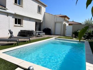 Villa climatisée avec piscine - 1