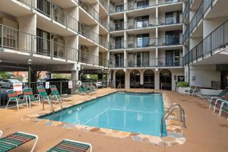 Beary Convenient is a Newly Renovated King Suite Condo in the heart of Gatlinburg with pools - 4