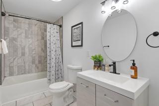 Chic 2 bedroom w free parking - Austell - 3