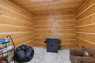 The "Lost Horse" Cabin - Secluded - Pet-Friendly - One Level - Massive Yard - Jones Cove - 4