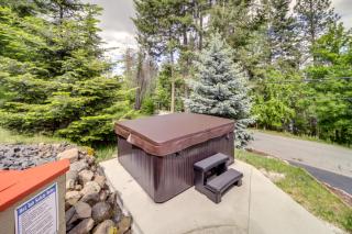 Hot Tub & Lake Views! Tree-Lined Hayden Home - 6