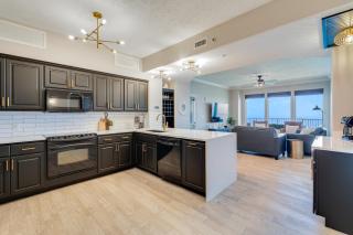 Newly Renovated Luxury OCEAN FRONT Condo! Top Floor Condo with PENTHOUSE OCEAN VIEWS! - Panama City Beach - 8