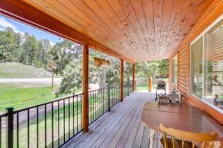 Pets Welcome Cozy Cabin with Deck in Deadwood! - Deadwood - 9