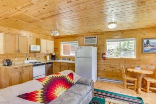 Pets Welcome Cozy Cabin with Deck in Deadwood! - 4