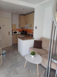 Ático acogedor, céntrico y a 2 min de la playa. - Fuengirola - 2