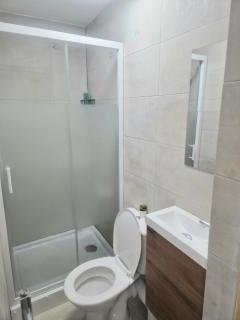 Rooms in Manchester 6 minutes Drive to Victoria Station - Manchester - 1