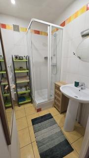 Chambres privées avec piscine partagées et cuisine partagée à 20 minutes de Paris et 40 minutes de disneyland - Fontenay-sous-Bois - 6