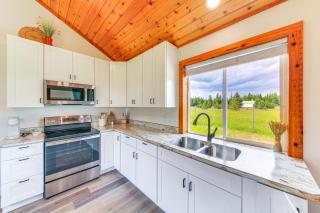 Peaceful Bonners Ferry Cabin with Deck and Mtn Views! - Bonners Ferry - 4