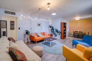 Pet-Friendly Cottonwood Home with Mountain View! - Cottonwood - 0