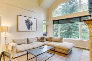 Walk to Lift Arrowhead Ski Condo with Pool Access! - 7