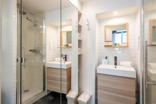 Modern spacious studio only 1 minute away from the Place de la République - París - 3