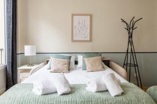 Modern spacious studio only 1 minute away from the Place de la République - París - 8